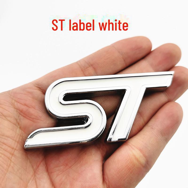 Наклейка на автомобиль Ford New Mondeo Focus Fiesta: Модифицированная наклейка Sports ST Metal Label на заднюю часть.