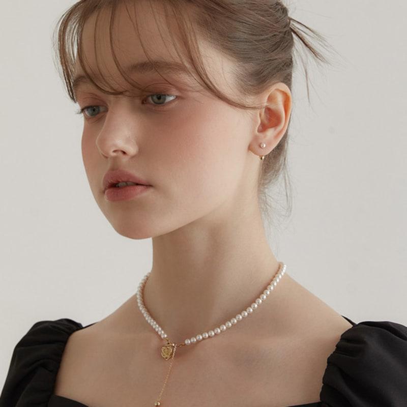 TATIANA Rose Toggle Pearl Necklace NZ2124