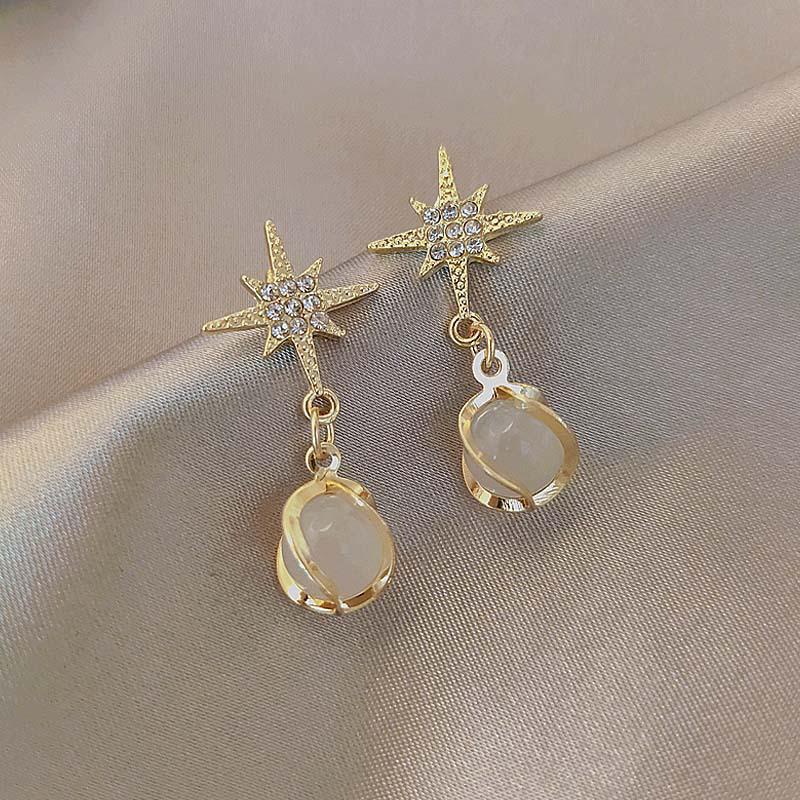 Серебряные серьги-игл с цветком из кошачьего глаза - элегантный, универсальный модный аксессуар для женщин