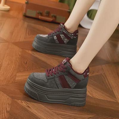 Женские зимние высокие кроссовки 2024 года на толстой подошве со стразами и бархатом для тепла