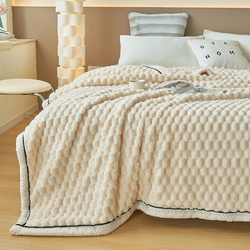 Coral Fleece Warm Blanket Soft Flannel Double-Sided Thick Golden Turtle Fleece Suitable For Bedroom Blankets