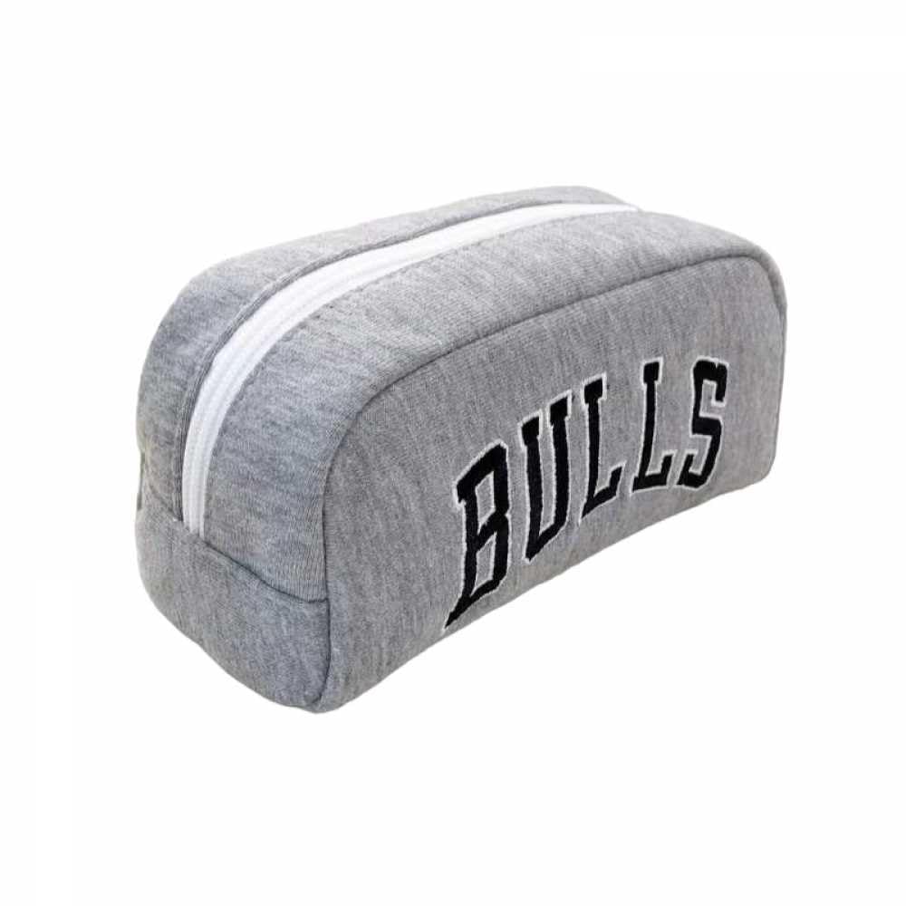 Sunart Square Pouch BULLS NBA. NBA-003A-BU