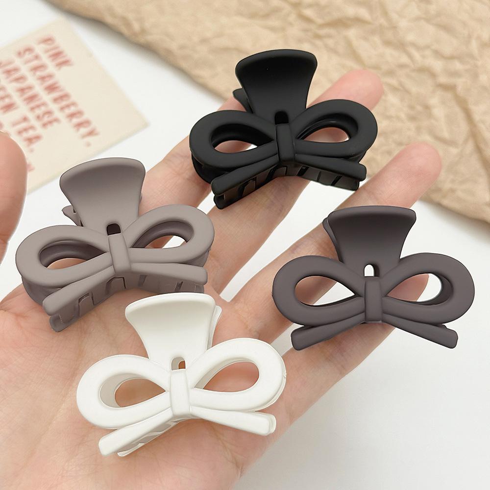 Заколка-краб для волос Молочный Кофе Маленький Бантик - 5 см Аксессуар для волос для хвостиков и высоких причесок