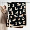 Двусторонний шарф с вышивкой кошек - Мягкий полиэстер, черно-кремовый животный узор с бахромой, теплый и стильный для зимних прогулок