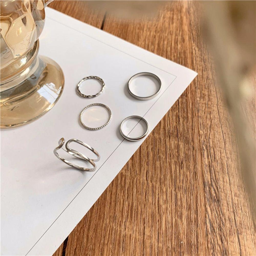 Female Fashion Jewelry Retro Zinc Zinc Alloy Korean Knuckle Finger Rings Tail Ring Twist Ring Set Round