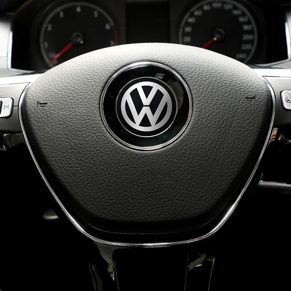 W13045mm 50mm Car Steering Wheel Badge Emblem Stickers Auto Decal For Volkswagen Polo Sharan Golf Touran Touareg Tcross Tiguan GTI BDIU1