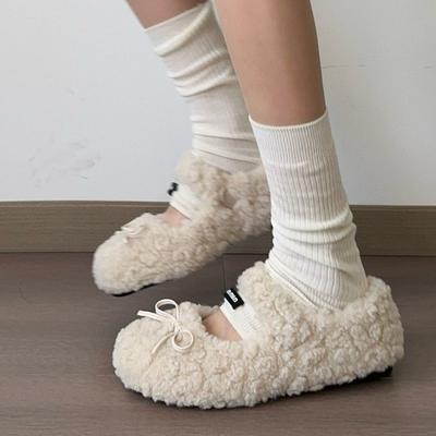 Бархатные теплые пушистые туфли с бантом для женской зимней носки 2025 новые теплые плоские хлопковые туфли Мэри Джейн для детского тренда