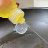 Kitchen Squeeze Oil Pot Oil Bottle Dispenser Leak Proof Oil Spray Pot