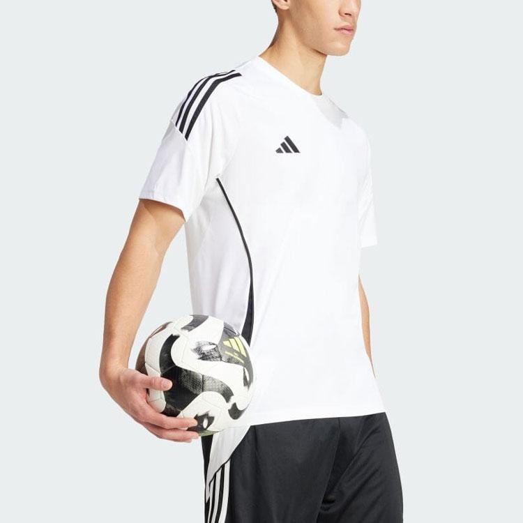 adidas Футболка с принтом логотипа в полоску и цветными блоками, облегающая, с круглым вырезом, мужская, белая IS1019