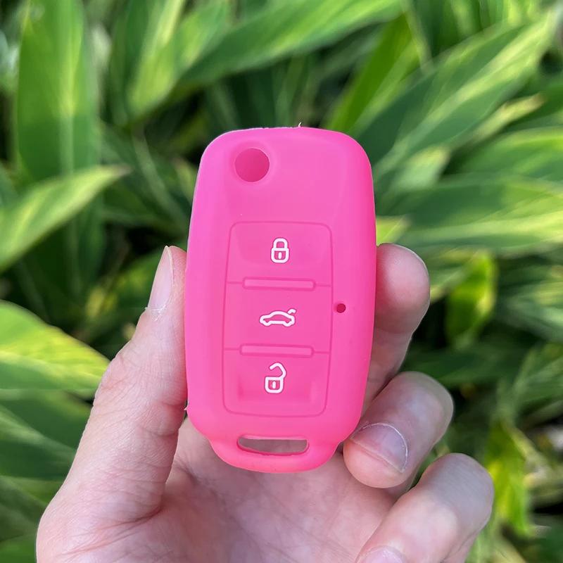 uwhxm4 Silicone Car Key Case Cover for VW Volkswagen Passat B5 Polo T4 Golf 4 for Seat Leon 1 Altea Ateca for Skoda Octavia A5 Keychain