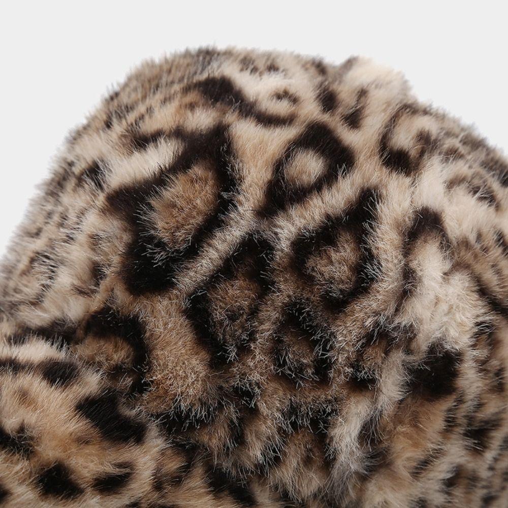 Thickened Plush Baseball Hat Fluffy Winter Hats Simple Leopard Baseball Cap Duckbill Hat