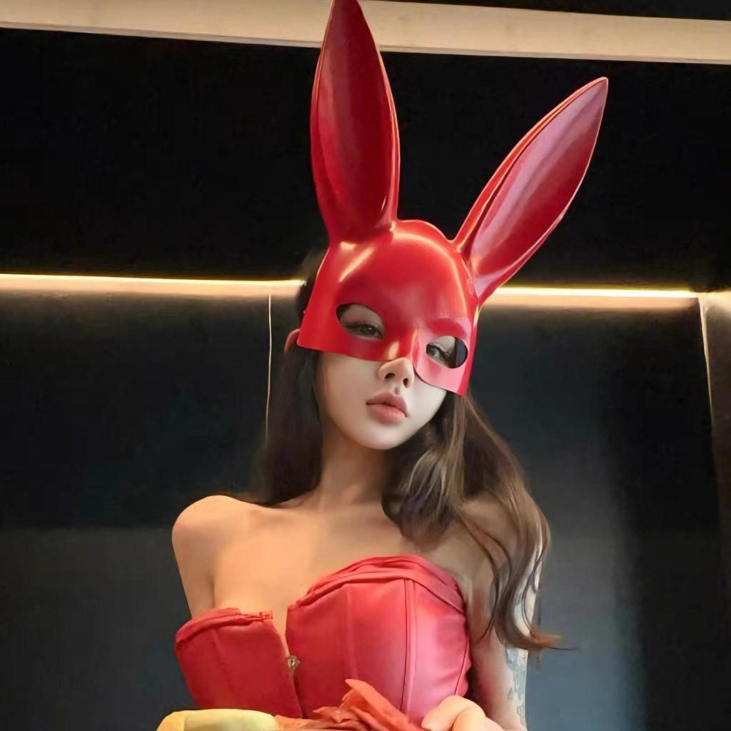 Сексуальная кружевная полумаска с перьями - аксессуар для макияжа на Хэллоуин и маскарада