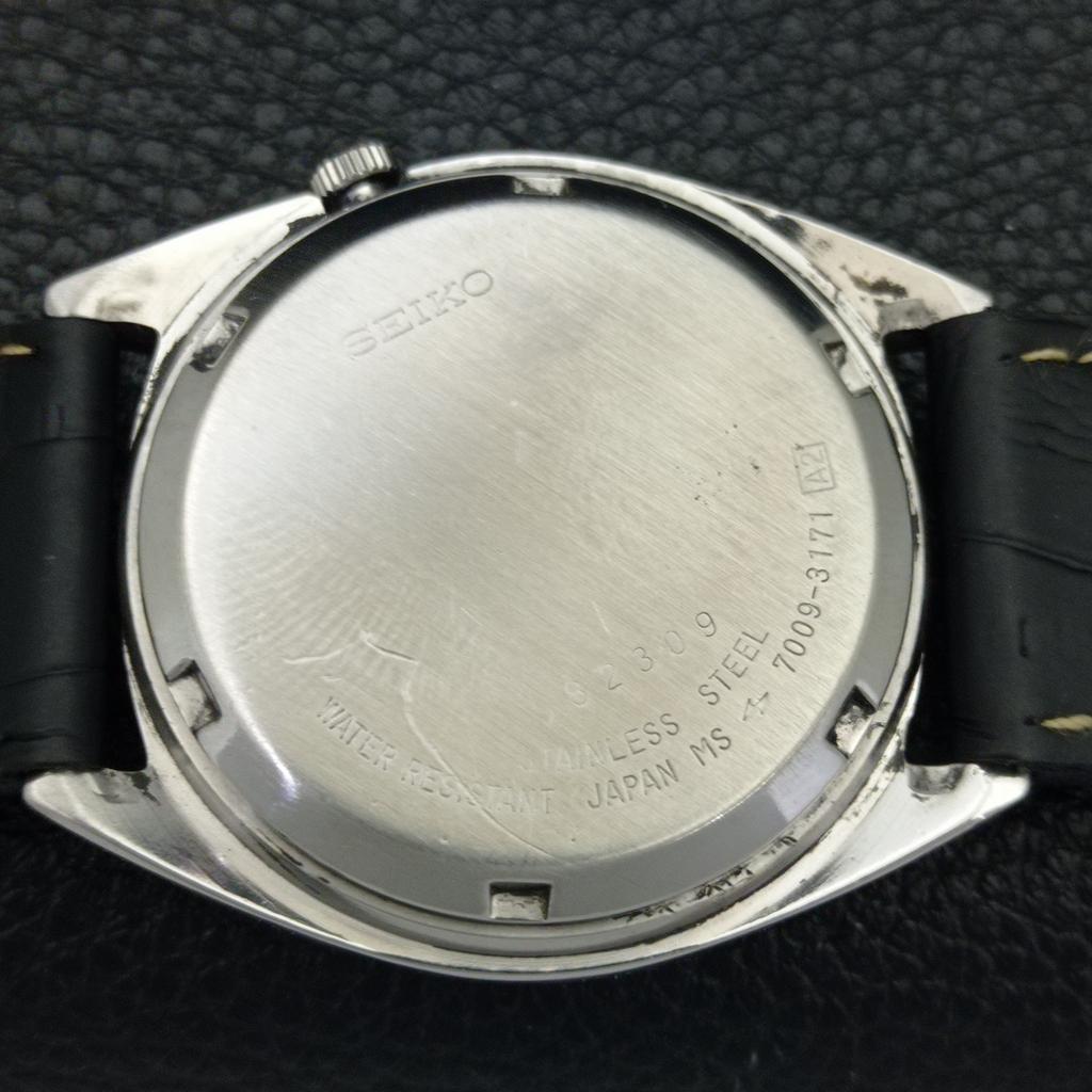 ЯПОНИЯ ВИНТАЖ SEIKO 5 АВТОМАТИЧЕСКИЕ 7019A МУЖСКИЕ ЧАСЫ С ЧЕРНЫМ ЦВЕТОМ ЦИФЕРБЛАТА a701403-5 R206b-a701403