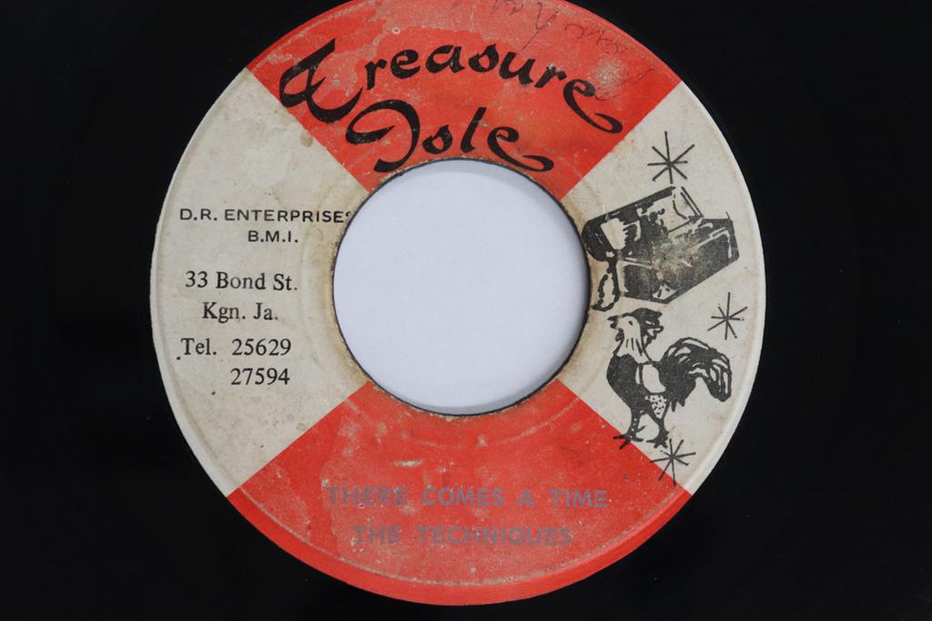 7inch Record TECHNIQUES - There Comes a Time None Treasure Isle Jamaica Reggae, Ska & Dub Used