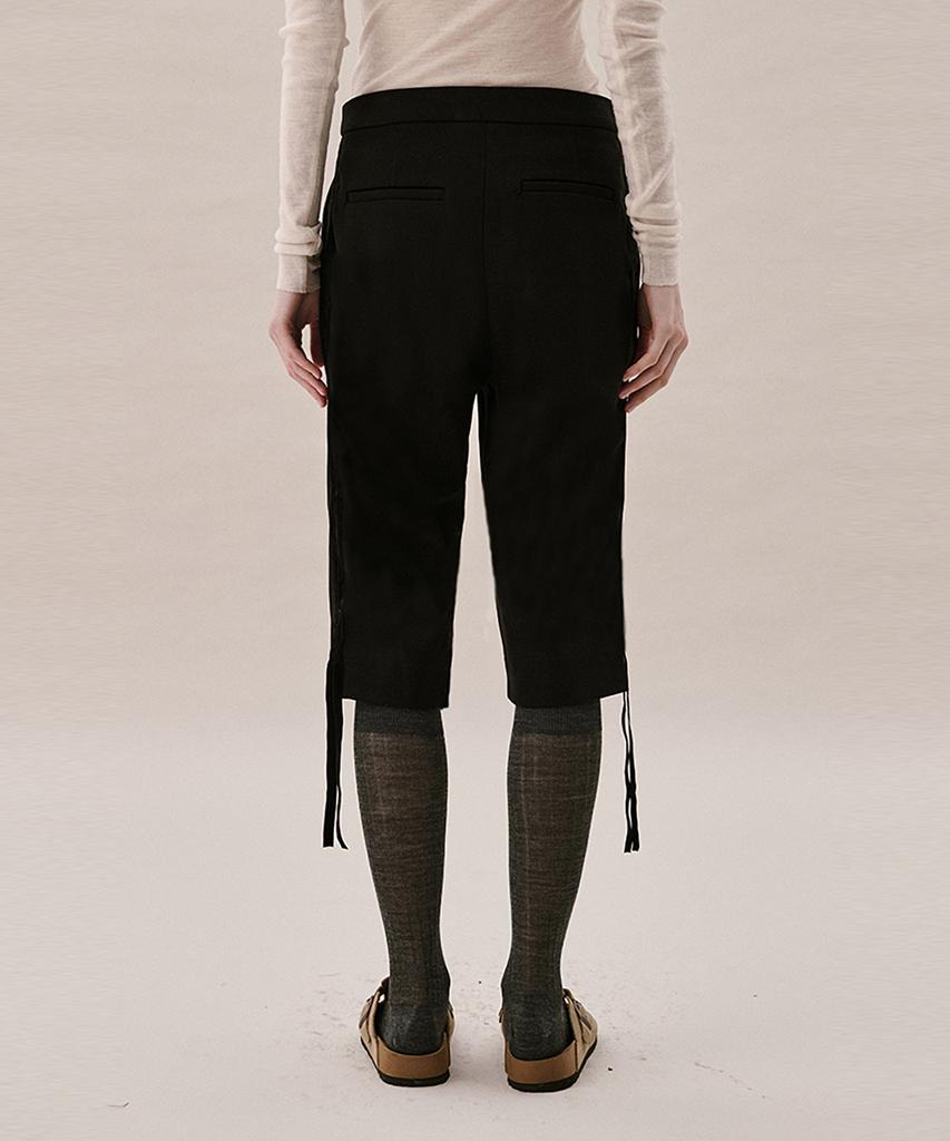 AHWE Slim Fit Bermuda Pants_Black