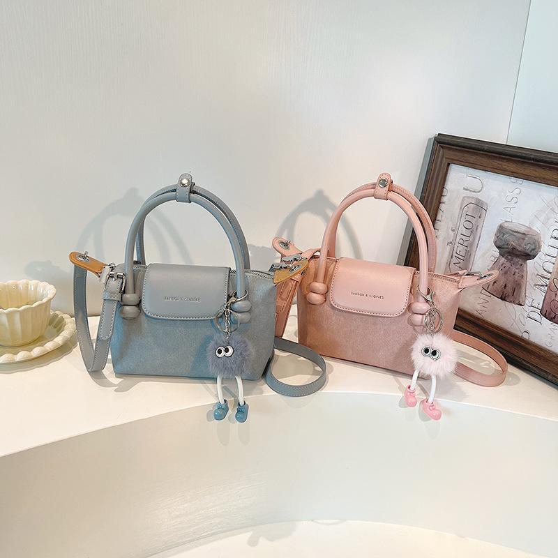 Корейская версия нишевый дизайн одноплечная сумка женская сумка 2025 новый тренд высокое чувство сумка-мессенджер маленькая сумка сумка-пельмень