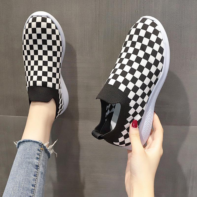 Модные женские вулканизированные туфли, высококачественные женские кроссовки, туфли на плоской подошве, женские мокасины, большие размеры 42 43, прогулочная обувь