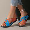 Разноцветные босоножки на танкетке с перекрестными ремешками для женщин, лето 2025 г., удобная нескользящая пляжная обувь, женские тапочки на платформе с двумя пряжками