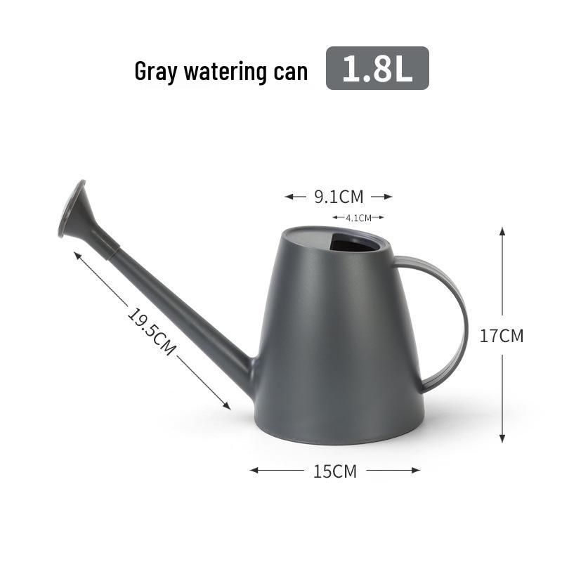 Пластиковая лейка с длинным носиком для использования в саду