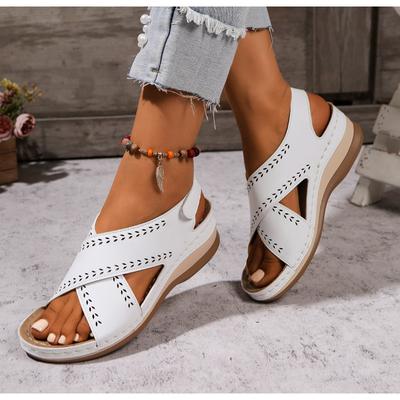 Новые женские сандалии на платформе, легкие, классические, ретро, дышащие, с полым верхом, повседневные, летние, для отпуска, пляжные, для ходьбы, сандалии для женщин