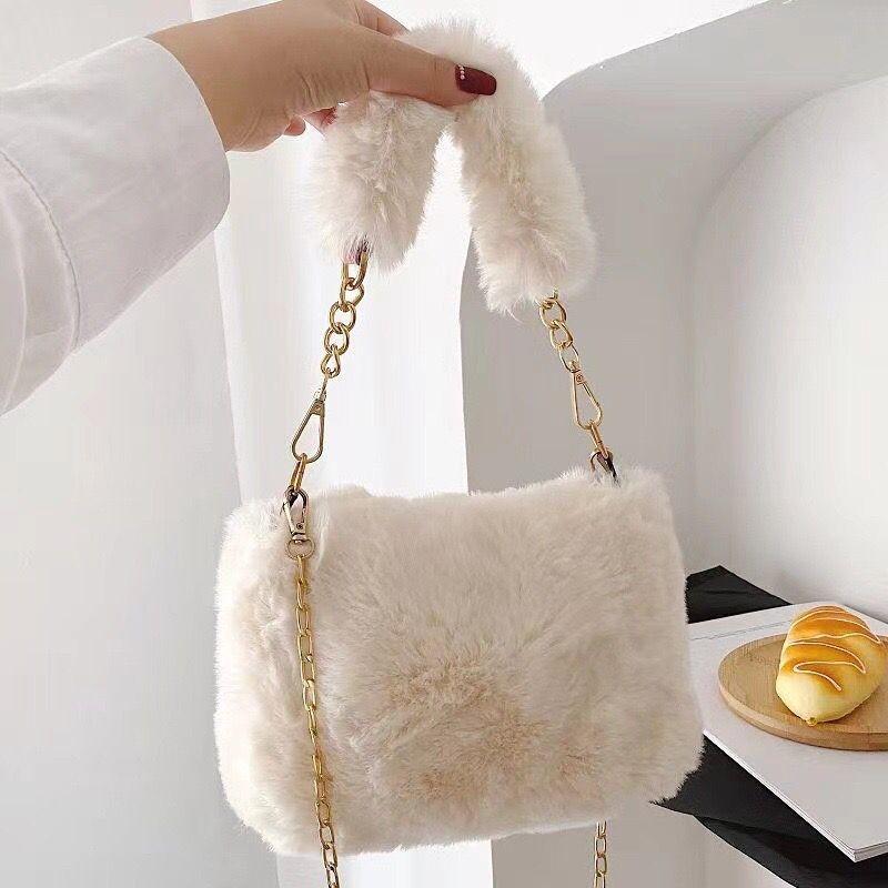 New Plush Bag Fashionable Women's Niche Chain Messenger Bag Fashionable Portable Cute Small Square Bag
