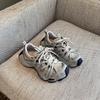 Европейская мода ремешки толстая подошва универсальные кроссовки для папы женские 2025 осень новая круглая голова шнуровка повседневная спортивная обувь тренд