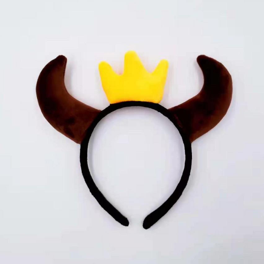 Золотой блестящий головной убор с дьявольскими рожками из пайеток для рождественского и хэллоуинского выступления.
