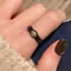 Кольцо с темным цветком в стиле «легкая роскошь», кольцо для личности, нишевое кольцо высокой моды, кольцо на указательный палец с высоким индексом чувства стиля