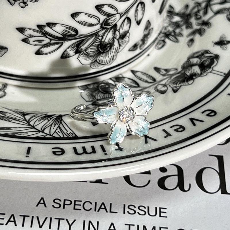 Super immortal gentle wind ice blue gradual change butterfly flower opening ring female secret realm ice butterfly exquisite niche light luxury ring