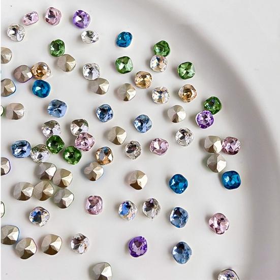 Изысканное украшение для ногтей Easy Paste Mini Decoration