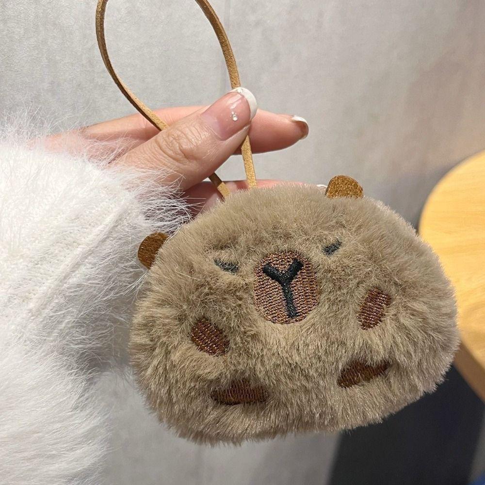 Брелок в форме животного Капибара, пушистые плюшевые подвески, именная наклейка, автомобильный кулон унисекс