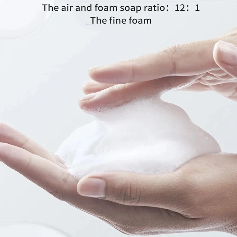 Автоматический индукционный дозатор пенного мыла Бесконтактная ручная мойка USB Магнитная всасывающая зарядка IPX7 Водонепроницаемый для кухни и ванной комнаты