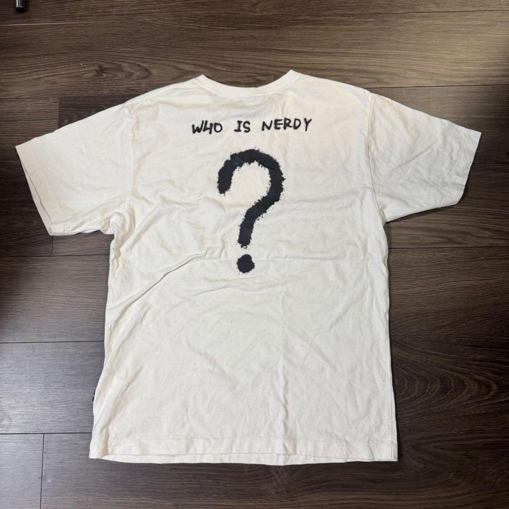 [USED] Nerdy T-shirt T-shirt Worn by SEVENTEEN Wonwoo