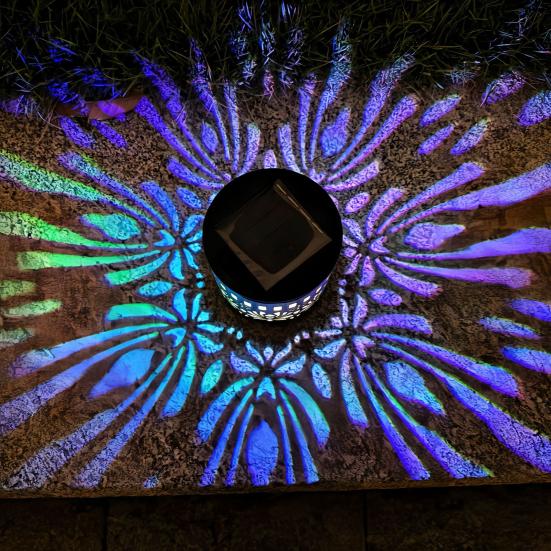 Солнечные фонари для улицы, декоративные садовые светильники на солнечных батареях с интеллектуальным датчиком, водонепроницаемые, металлические, с полым узором, для палубы, ступеней, стен