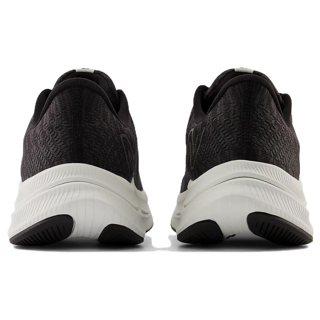 New Balance Мужские кроссовки FuelCell Propel v4 'Black White' MFCPRLB4
