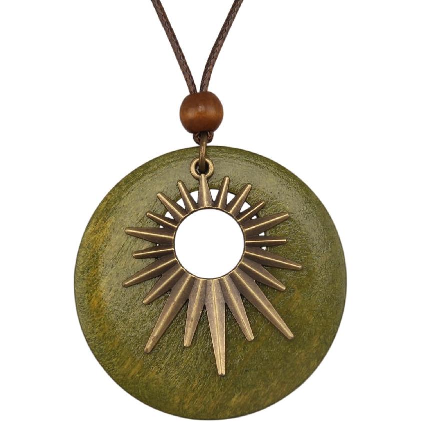 Leather Necklace for Women Boho Choker Necklace Long Cord Leather Pendant Bohemian Neckalce Vintage Alloy Pendant Leather Rope Necklace Wooden
