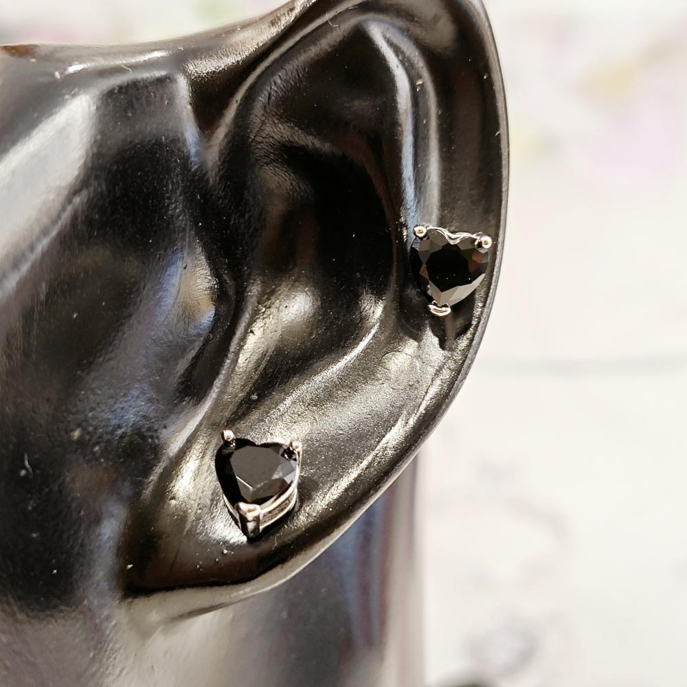 Милые серьги-гвоздики из серебра 925 пробы с черным сердцем и цирконием для девочек