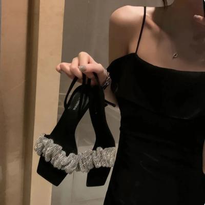 Мода 2025 Роскошные стразы женские сандалии Элегантные туфли-стилетто на высоком каблуке Слингбэки Гладиаторские сандалии Летние туфли для вечеринок и выпускного вечера 42