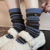 Женские осенне-зимние утолщенные теплые полосатые шерстяные носки средней длины на пушистой подкладке с пуговицами
