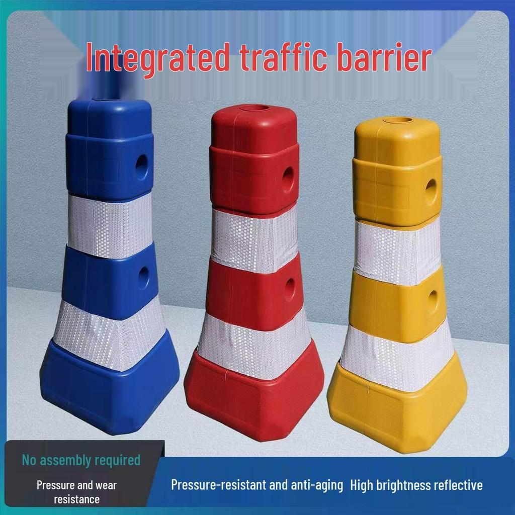 Plastic Water-Filled Barrier: Blue/White Guardrail with Red/White Connectors