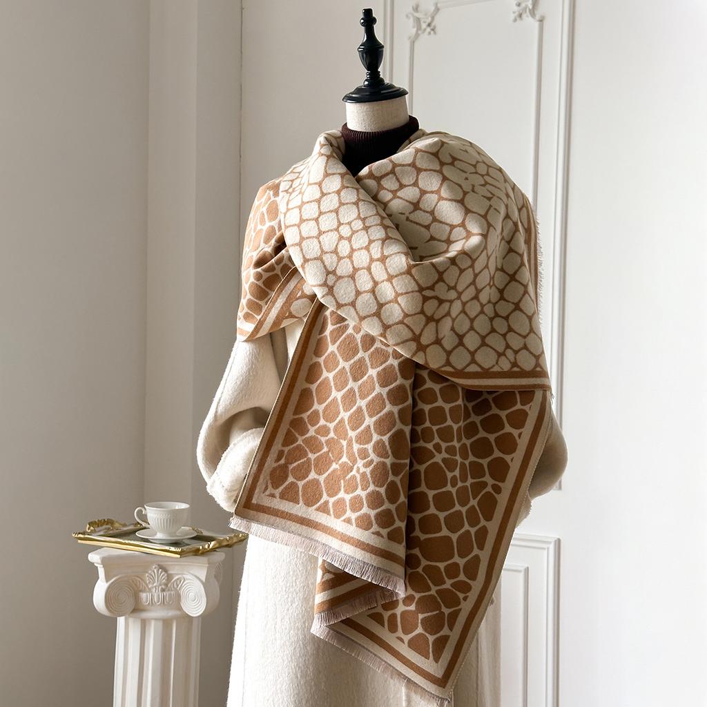 Retro High-End Textured Imitation Cashmere Scarf For Women, Thickened In Autumn And Winter, Warm, Windproof And Cold-Resistant, Student Scarf Shawl