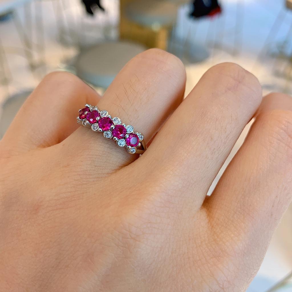 Simple Color Simulation Micro-Inlaid Jewelry Ring With Goods