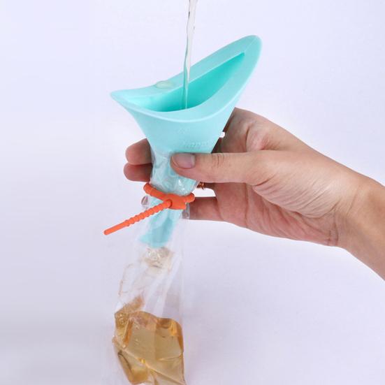 Women's Standing Portable Silicone Self Driving Outdoor Emergency Standing Urinal