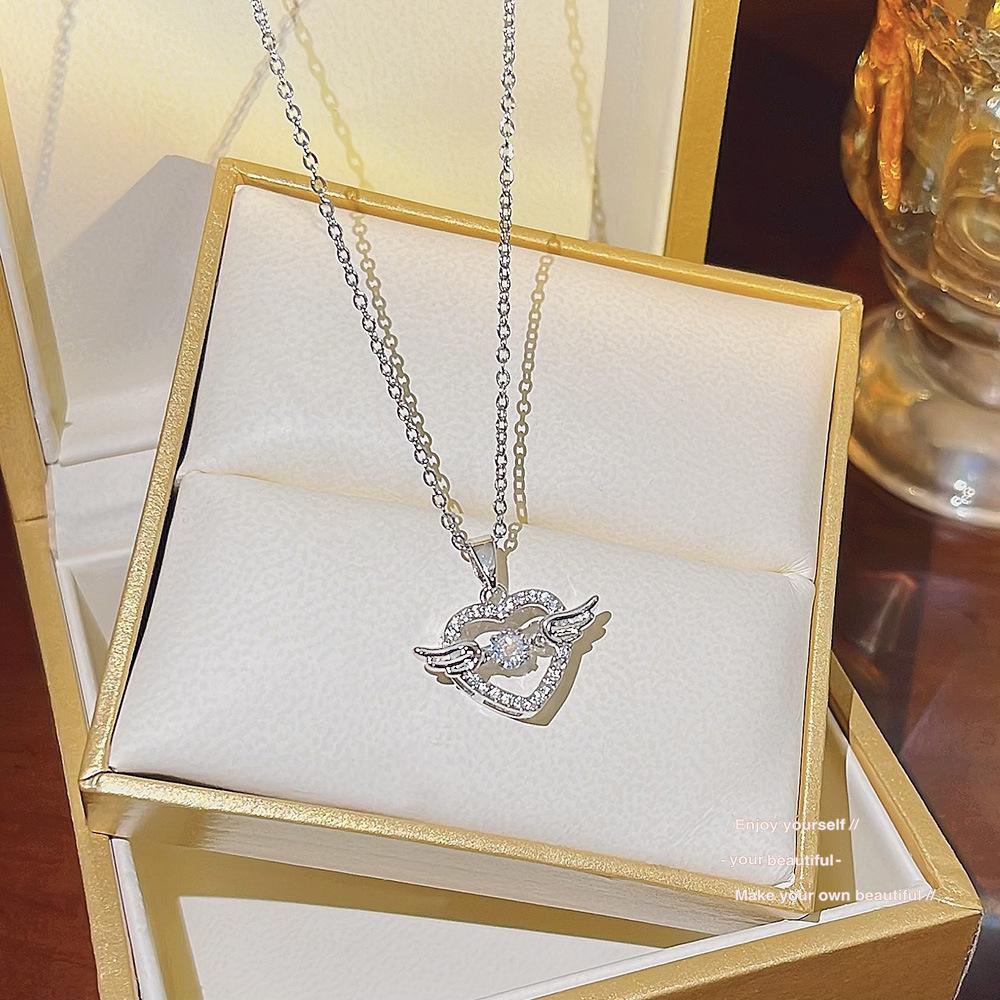 Умное ожерелье-ангелочек, ювелирное изделие для девочки, ниша, инкрустированная цирконием, подвеска в виде любви, роскошный изысканный титановый кулон на ключицу.