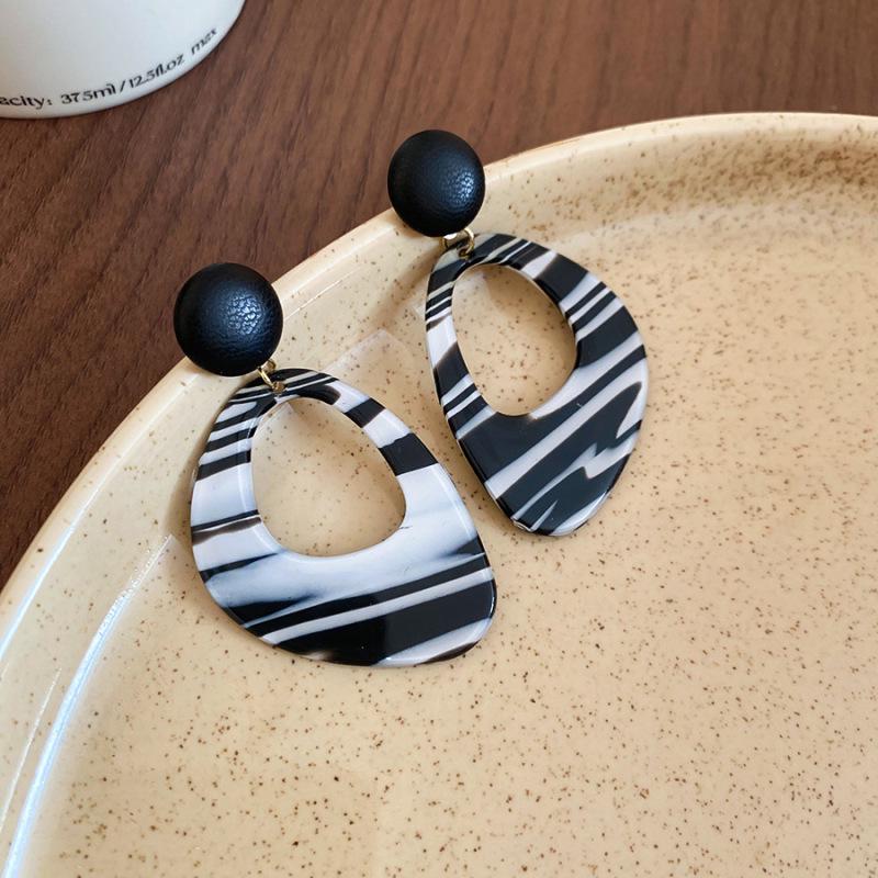 Серьги-пусеты «Тигровый глаз» в стиле Y2K: Роскошная, Элегантная, Универсальная Мода