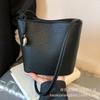 Personalized Fashion Trend Bucket Bag 2025 New Exquisite Niche Simple Temperament Shoulder Bag Summer Messenger Bag