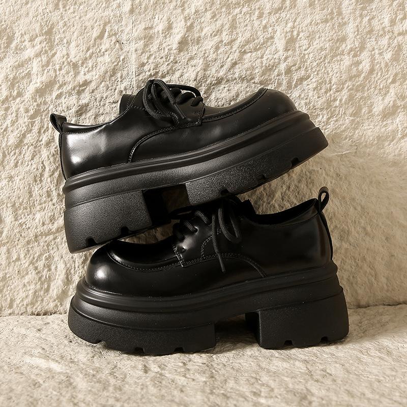 Маленькие кожаные туфли на толстой подошве женские 2024 осень-зима универсальные мокасины на мягкой подошве туфли на толстом каблуке в национальном стиле со шнуровкой