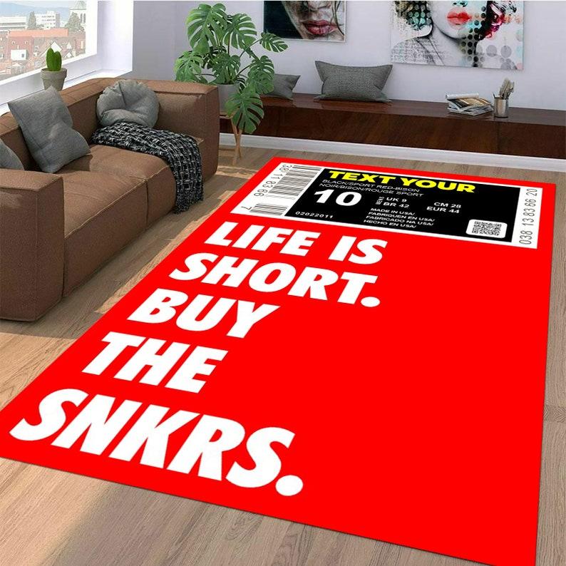 Коврик для кроссовок на заказ для хайпбистов-кроссовок: Персонализированный с вашим именем, идеальный домашний декор для комнат с кроссовками
