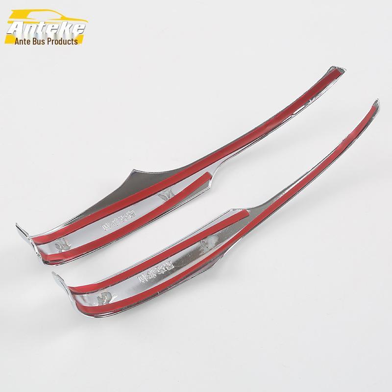 Накладка-отражатель зеркала заднего вида Mazda 3 для модели 2017 года