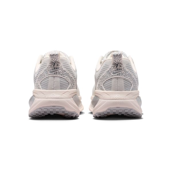 Nike Женские кроссовки Vomero 18 SE Phantom Summit White Grey Fog IM8330-001